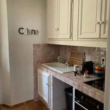 Daire Old - Very Charming 1-bedroom *